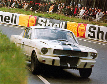 24 heures du Mans 1967 – Ford Mustang Shelby GT 350 - Pilotes : Chris Tuerlinckx / Claude Dubois – Abandon