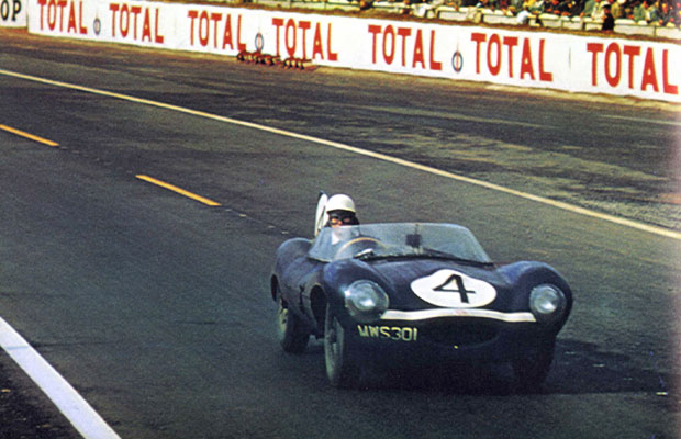 24 heures du Mans 1956 – Jaguar D - Pilotes : Ron Flockhart / Ninian Sanderson – 1er