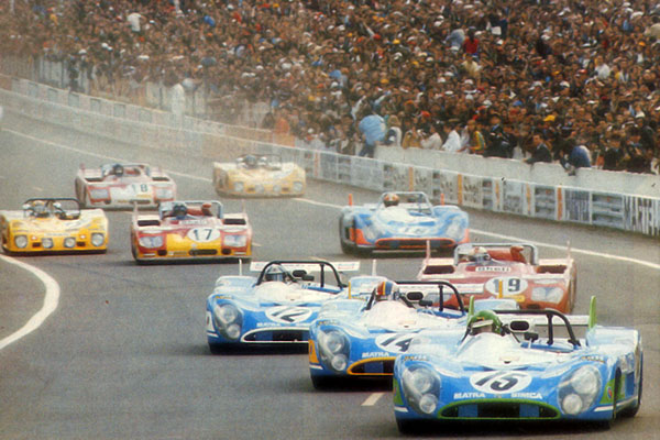 L'équipe Matra au départ des 24 heures du Mans 1972