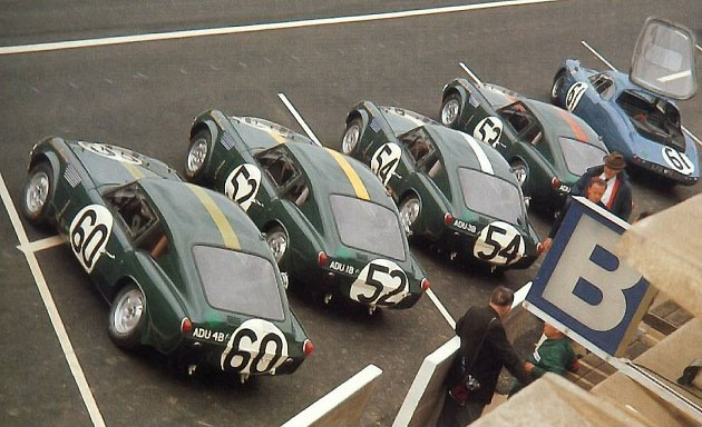 L'équipe Triumph aux 24 heures du Mans 1965