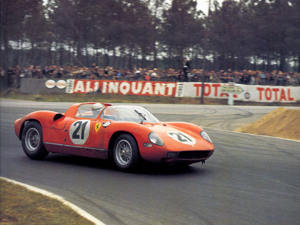 24 heures du Mans 1963 - Ferrari 250P #21 - Pilotes : Ludovico Scarfiotti / Lorenzo Bandini- 1er