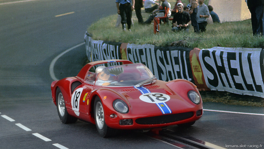 24 heures du Mans 1965 - Ferrari 365 P2 #18 - Pilotes : Pedro Rodriguez / Nino Vaccarella - 7ème