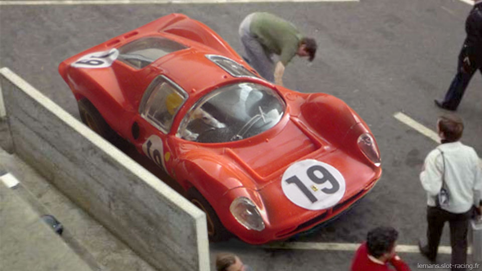 Ferrari 330 P4 #19 ‣1967