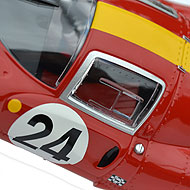 Ferrari 330 P4 - Détails de la décoration