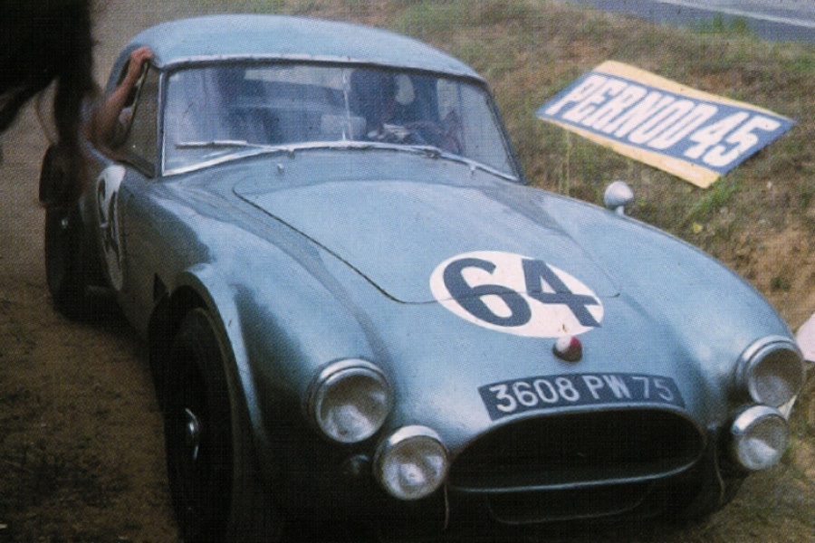 L'AC Cobra Revell n°64 des 24 heures du Mans 1964 Cobra-64-LM64-25