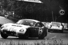 24 heures du Mans 1964 - AC Cobra #3 - Pilotes : Peter Bolton / Jack Sears - Abandon