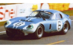 24 heures du Mans 1964 - Cobra Daytona #6 - Pilotes : Chris Amon / Jochen Neerpasch - Disqualification