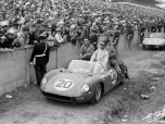 24 heures du Mans 1964 - Ferrari 275P #20 - Pilotes : Jean Guichet / Nino Vaccarella - 1er