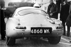 24 heures du Mans 1964 - Jaguar E Lightweight #16 - Pilotes : Peter Lindner / Peter Nocker - Abandon