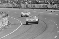 24 heures du Mans 1965 - Ferrari 365 P2 #17 - Pilotes : David Piper / Jo Bonnier - Abandon