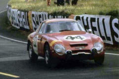 24 heures du Mans 1965 - Alfa Roméo Giulia TZ #44 - Pilotes : Nicholas Koob / Alain Finkelstein - Abandon