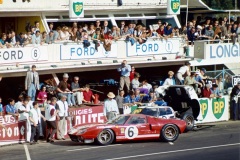 24 heures du Mans 1965 - Ford GT40 #6 - Herbert Müller / Ronnie Bucknum - Abandon