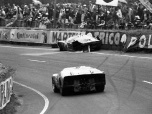 24 heures du Mans 1966 - Ford GT40 #14 - Pilotes : Peter Sutcliffe/ Dieter Spoerry - Abandon
