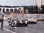 24 heures du Mans 1966 - Ford MkII #1 - Pilotes : Denis Hulme / Ken Miles - 2ème