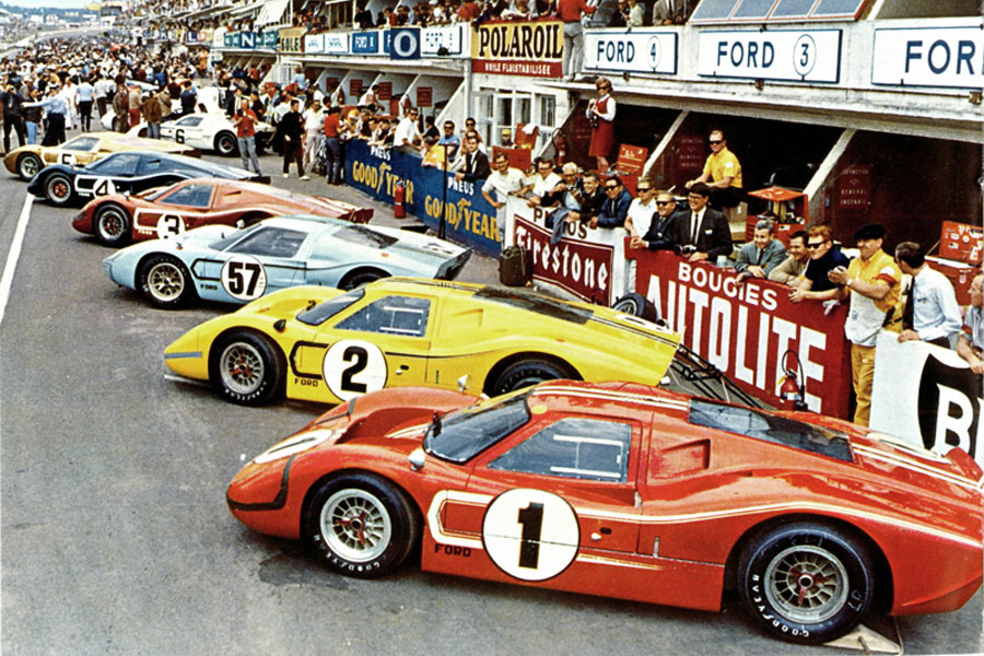 https://lemans.slot-racing.fr/le-mans-1967/images/ford-mkIV-1-LM67-L.jpg