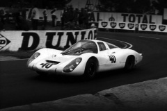 24 heures du Mans 1967 - Porsche 907/6 LH #40 - Pilotes : Gerhard Mitter / Jochen Rindt - Abandon