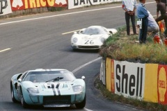 24 heures du Mans 1967 - Ferrari 365 P2 #26 - Pilotes : Ricardo Rodriguez / Chuck Parsons- Abandon