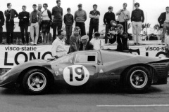 24 heures du Mans 1967 - Ferrari 330 P4 #19 - Pilotes : Günther Klass / Peter Sutcliffe - Abandon