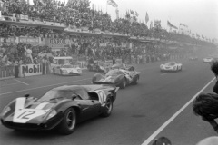 24 heures du Mans 1967 - Lola T70 MkIII - Pilotes : Peter de Klerk / Chris Irwin - Abandon