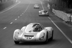 24 heures du Mans 1967 - Porsche 907/6 LH #40 - Pilotes : Gerhard Mitter / Jochen Rindt - Abandon