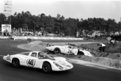 24 heures du Mans 1967 - Porsche 907/6 LH #40 - Pilotes : Gerhard Mitter / Jochen Rindt - Abandon