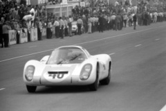 24 heures du Mans 1967 - Porsche 907/6 LH #40 - Pilotes : Gerhard Mitter / Jochen Rindt - Abandon