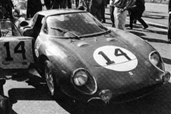 24 heures du Mans 1968 - Ferrari 250LM #14 - Pilotes : Masten Gregory / Charlie Kolb - Abandon