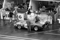 24 heures du Mans 1968 - Ferrari 250LM #14 - Pilotes : Masten Gregory / Charlie Kolb - Abandon