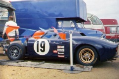 24 heures du Mans 1968 - Ferrari 250LM #19 - Pilotes : Paul Vestey / Roy Pike - Abandon