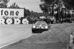 24 heures du Mans 1968 - Ferrari 250LM #19 - Pilotes : Paul Vestey / Roy Pike - Abandon