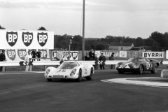 24 heures du Mans 1968 - Ferrari 250LM #19 - Pilotes : Paul Vestey / Roy Pike - Abandon