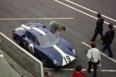 24 heures du Mans 1968 - Ferrari 250LM #19 - Pilotes : Paul Vestey / Roy Pike - Abandon