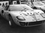 24 heures du Mans 1968 - Ford GT40 #11 - Pilotes : Brian Muir / Jackie Oliver - Abandon