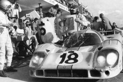 24 heures du Mans 1971 - Porsche 917 #17- Pilotes :Pedro Rodriguez / Jackie Oliver - Abandon1