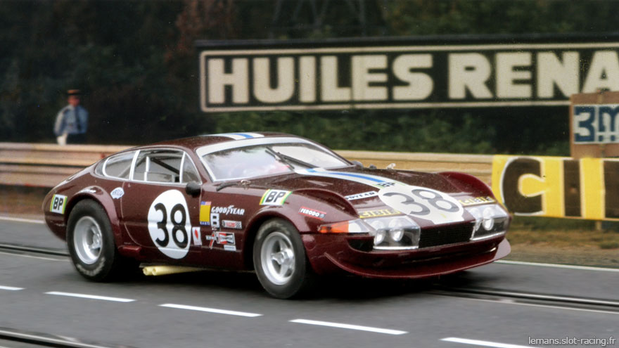 La Ferrari 365 GTB/4 Fly n°38 des 24 heures du Mans 1972.  Ferrari-365gtb4-38-lm72