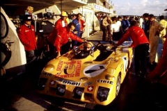 24 heures du Mans 1972 - Lola T280 #7 - Pilotes : Hughes de Fierlandt / Mario Araujo Cabral / Jorge de Bragation - Abandon