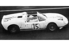 24 heures du Mans 1965 - Ford GT40 #15 - Pilotes : Guy Ligier/ Maurice Trintignant - Abandon