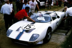 24 heures du Mans 1965 - Ford GT40 #15 - Pilotes : Guy Ligier/ Maurice Trintignant - Abandon