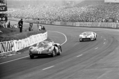 24 heures du Mans 1965 - Ford GT40 #15 - Pilotes : Guy Ligier/ Maurice Trintignant - Abandon