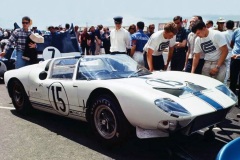 24 heures du Mans 1965 - Ford GT40 #15 - Pilotes : Guy Ligier/ Maurice Trintignant - Abandon